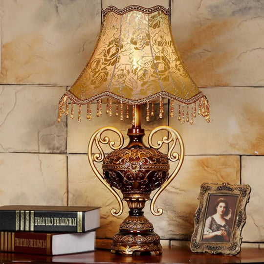European Style Table Lamp Bedroom Bedside Lamp Vintage Light Luxury High-end Study Palace Luxury Living Room Decoration