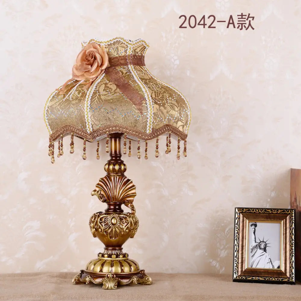 European Style Table Lamp Bedroom Bedside Lamp Optional Dimmable Home Retro Warm Light Simple Modern Creative Plug-in